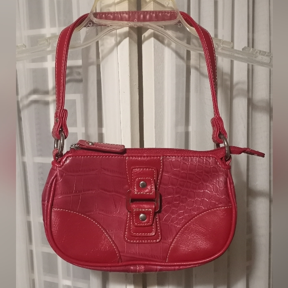 Tommy Hilfiger Y2K little red purse.